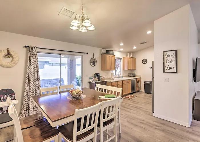 Ferienhaus Kid-friendly Near Parks & Dining *